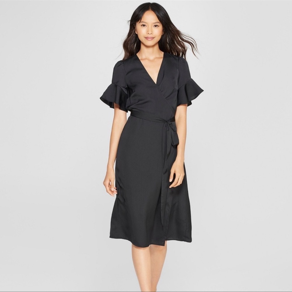 Who What Wear Black Ruffle Sleeve Warp Dress Size L